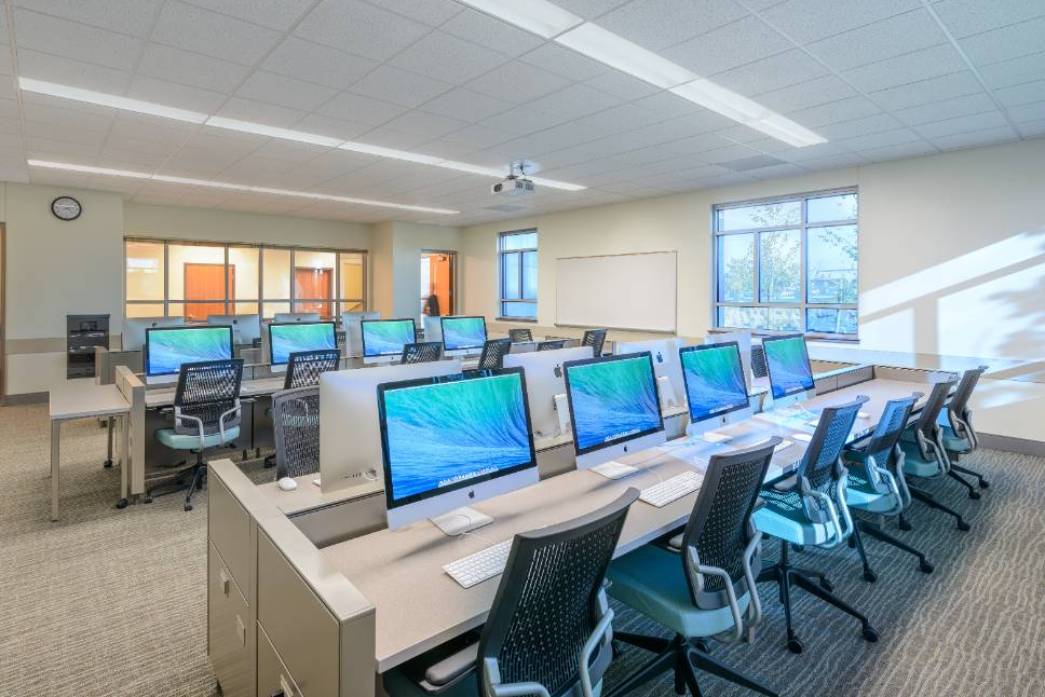 Redmond computer lab